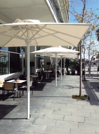 Cómo elegir el parasol ideal para tu patio o terraza