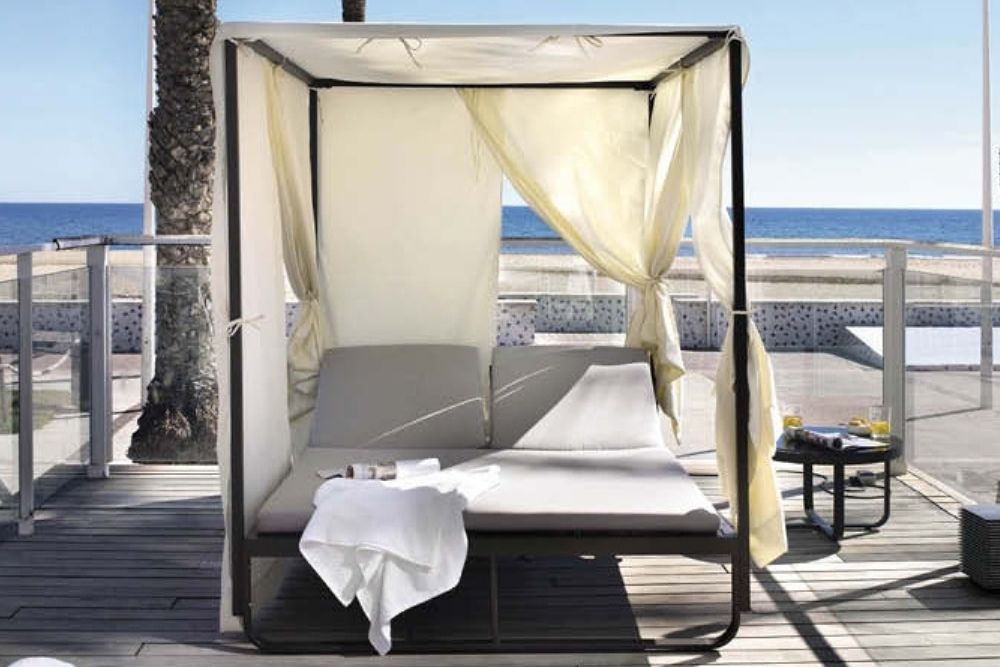 Por qué la cama balinesa es el mejor mueble para hoteles chill out