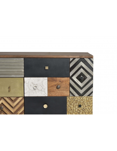 Cómoda dos puertas y cuatro cajones...