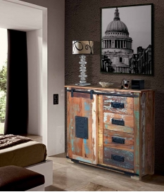 Cómoda vintage de madera reciclada