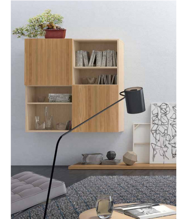 Vitrina Zoe con dos puertas macizas 120 cm Vitrina Zoe con dos puertas macizas 120 cm