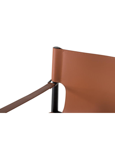 Sillón tapizado en cuero sintético...