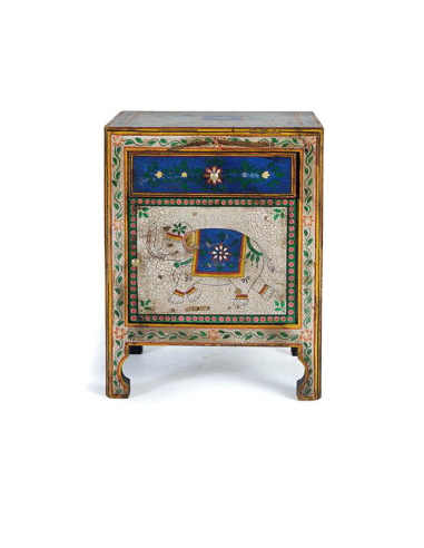 Mesita de noche Goa con detalles...