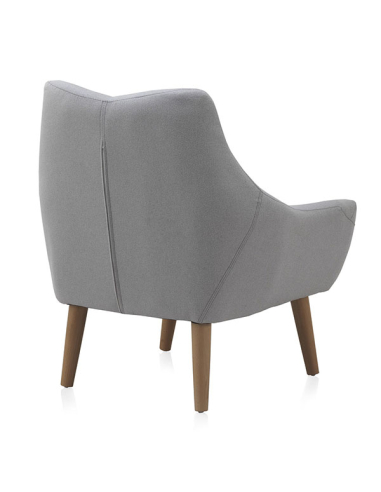 Sillón tapizado color gris claro
