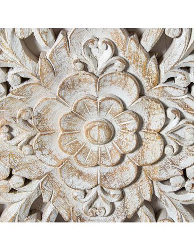 Armario Kathiawari dos puertas caladas