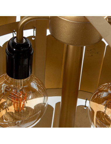 Lámpara de pie Matilde láminas dorada