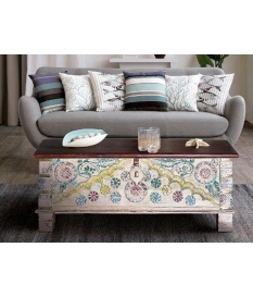 Arcón de madera de mango