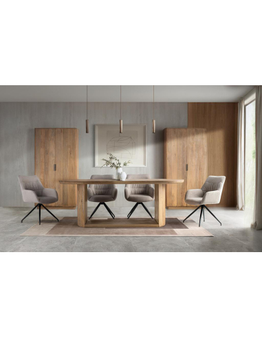 Mesa de comedor ovalada calado inferior