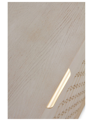 Aparador 3 puertas chapado en roble...