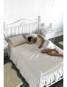 Cama de forja África