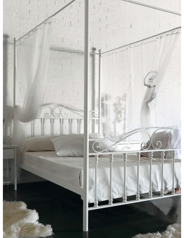 Cama de forja con dosel África