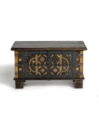 Baúl de madera de mango oscuro Baúl de madera de mango oscuro