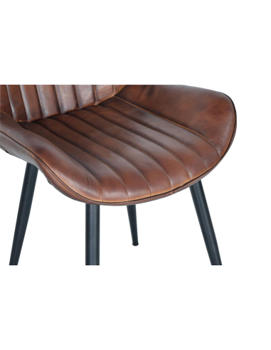 Silla de piel con pies de metal