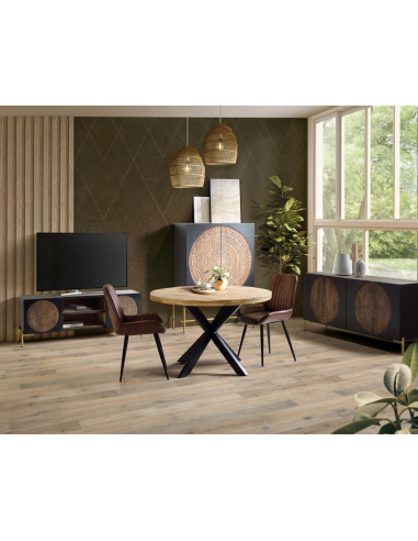 Silla de piel con pies de metal