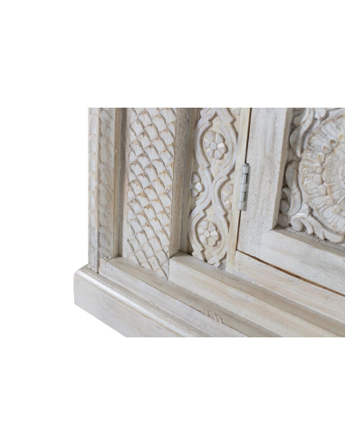 Armario con marco ancho tallado Armario con marco ancho tallado