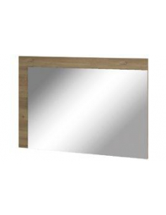 Espejo con marco desplazado