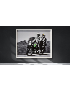 Lámina señores en moto con...